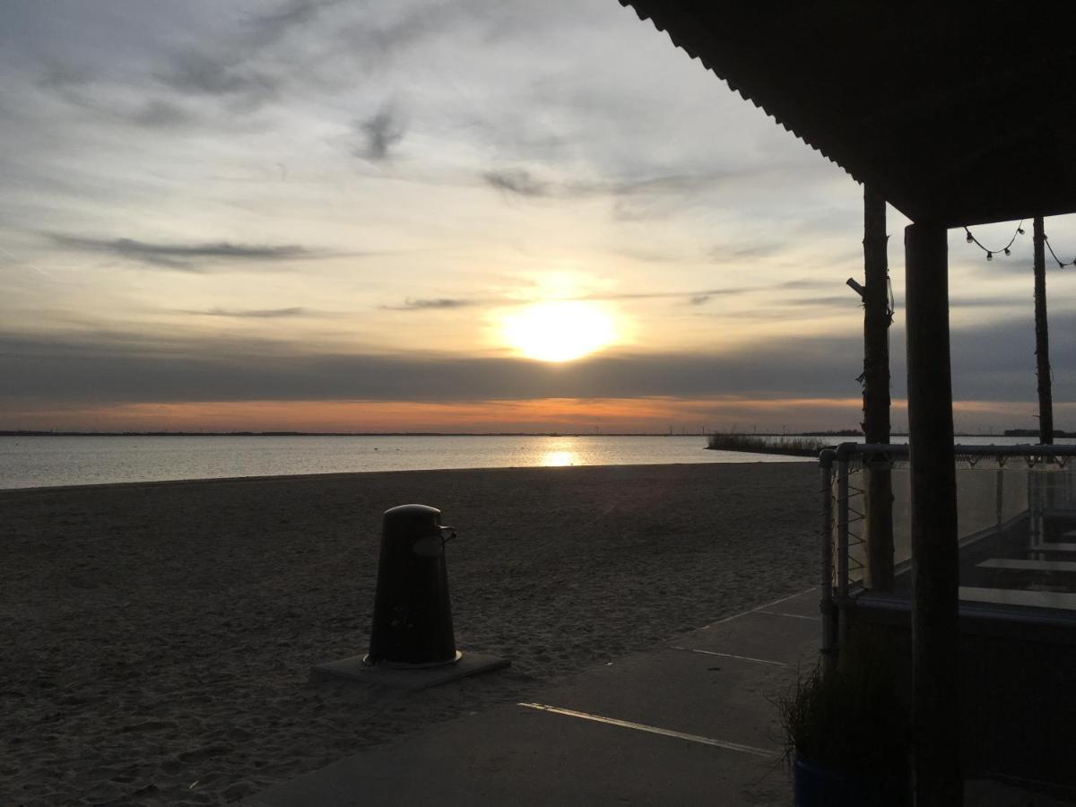 Woonboot 4 Harderwijk Hotel Bagian luar foto