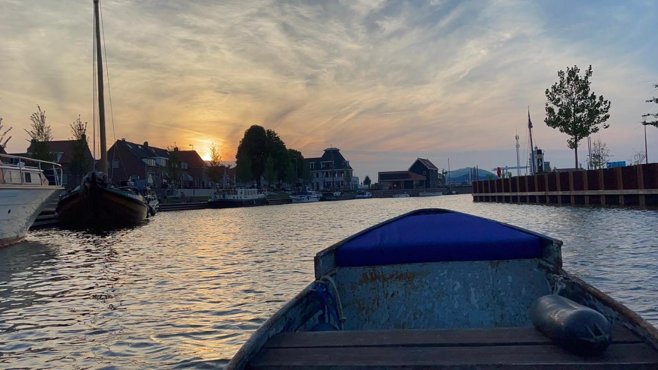 Woonboot 4 Harderwijk Hotel Bagian luar foto