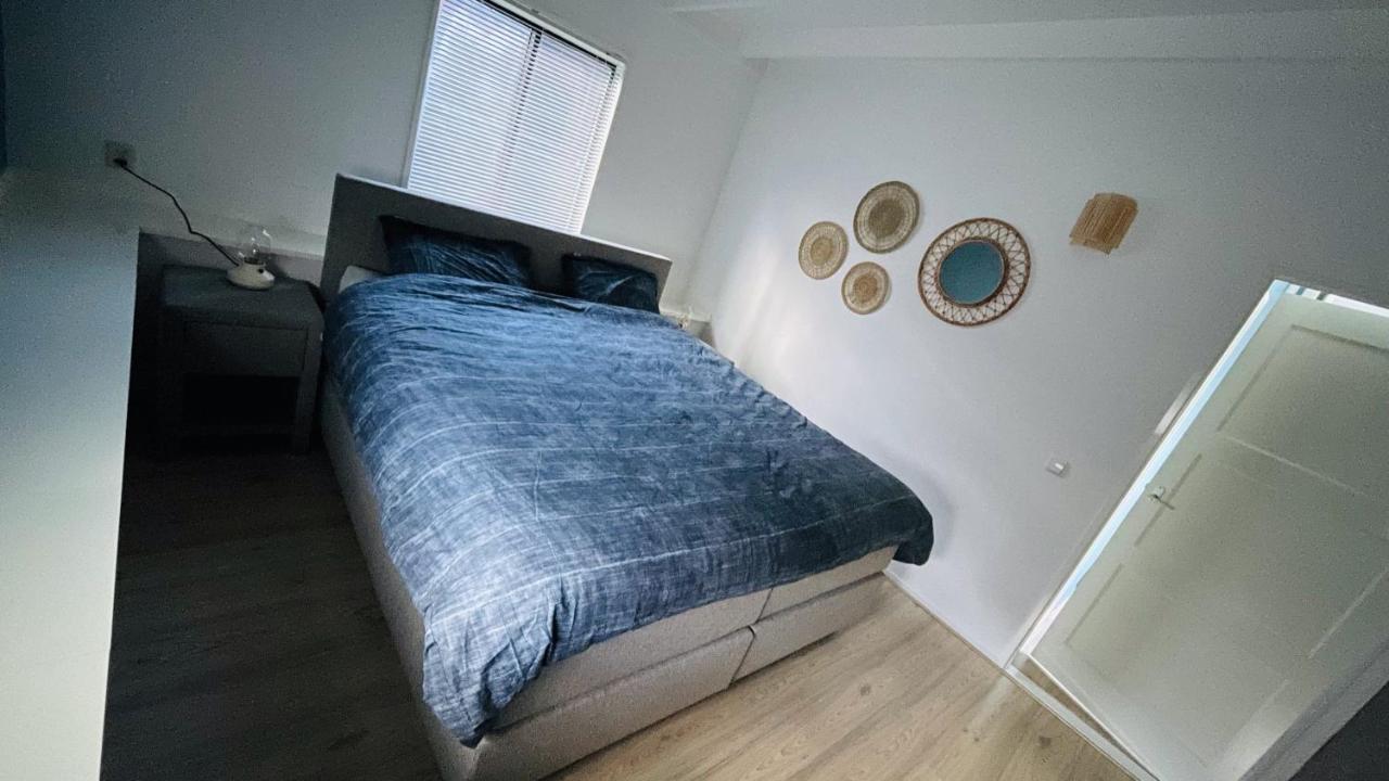 Woonboot 4 Harderwijk Hotel Bagian luar foto